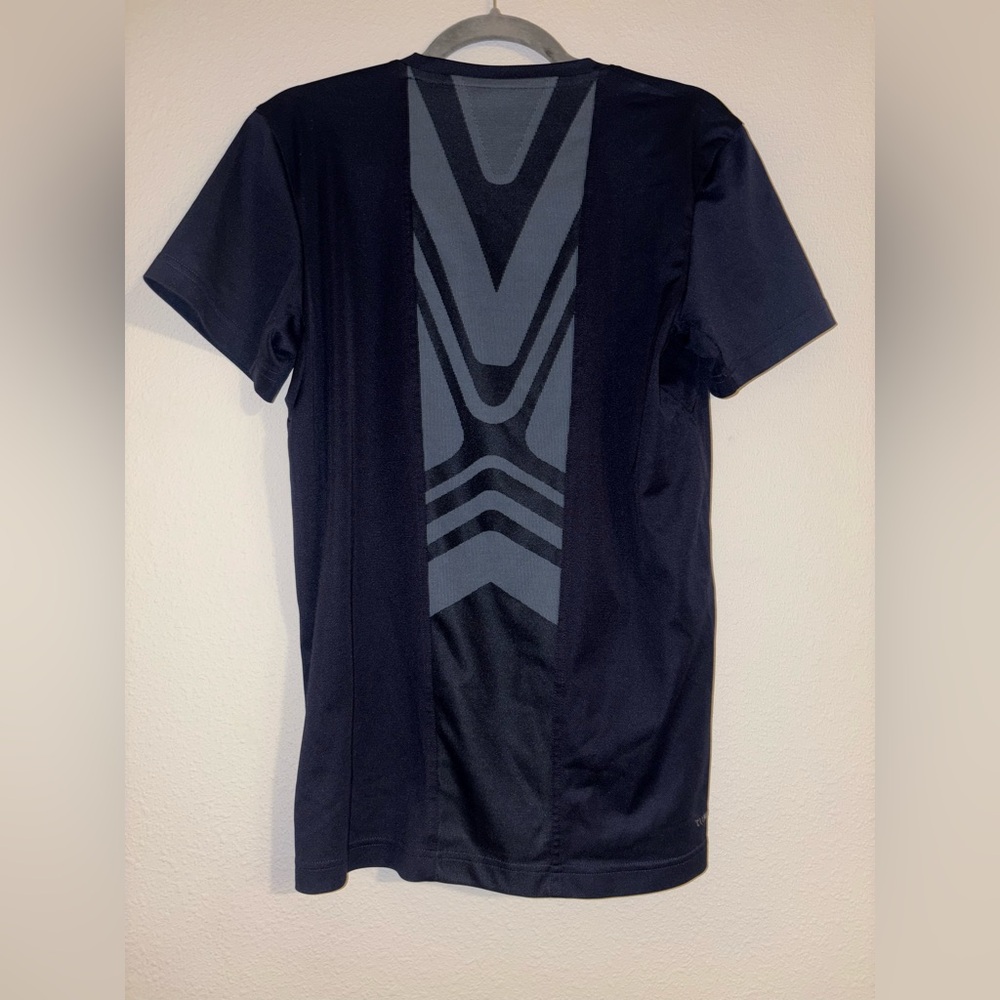 ADIDAS Men Size Small Blue Freedom To Move Tee Short Sleeve UPF 25 Top - Picture 7 of 7